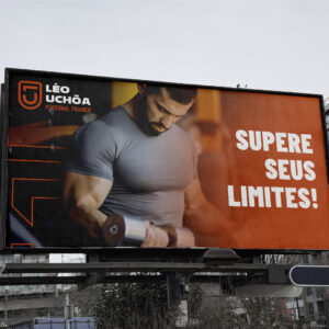 Outdoor personal trainer Leo Uchôa